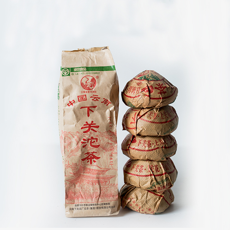 下關(guān)沱茶：下關(guān)甲級(jí)沱茶，1951年下關(guān)茶廠“一個(gè)單品打天下”，如今它稱霸茶界60多年！