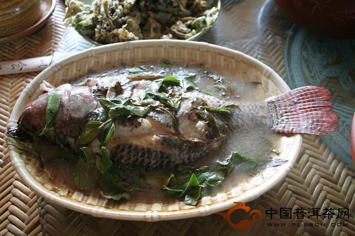 普洱茶食用：茶蒸羅非魚